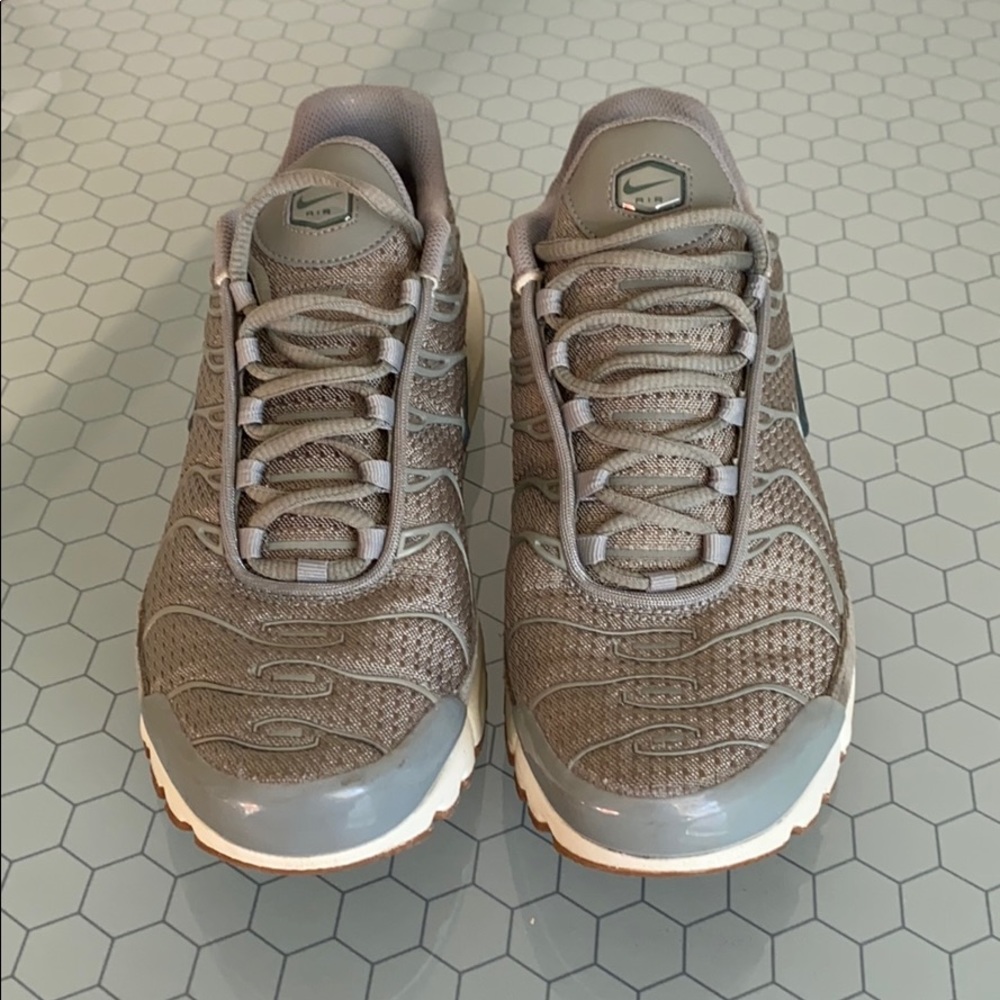 Nike Air Max Pro women’s 9.5